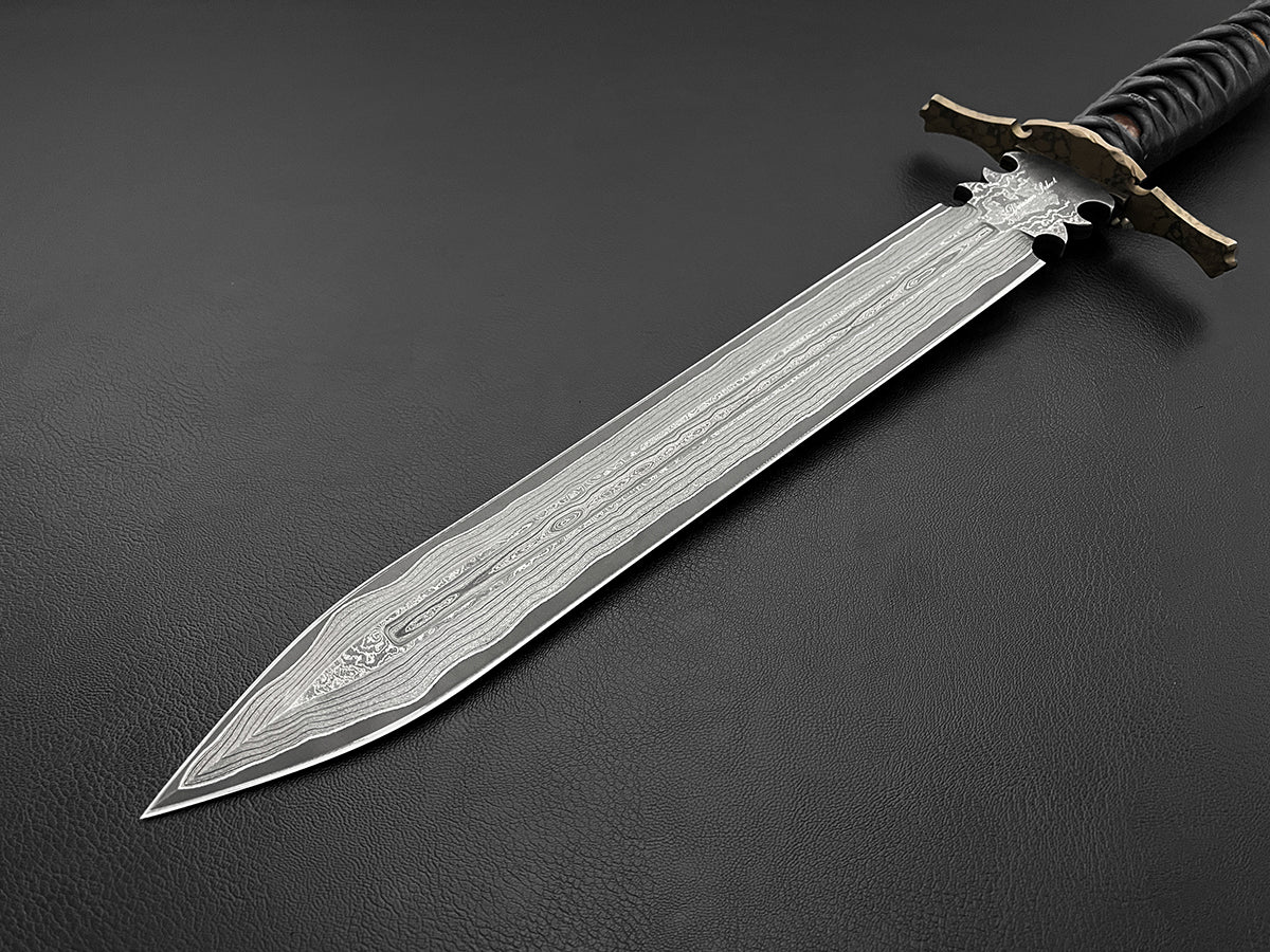 Beowulf | European Style Short Sword | Dawson Select Steel | San Mai + Ironwood - Image 3
