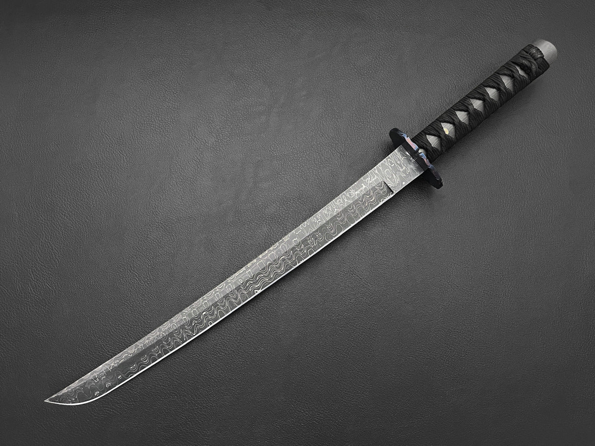 Seeker | Japanese Style Tanto | Dawson Select Steel | Carbon Fiber Handle
