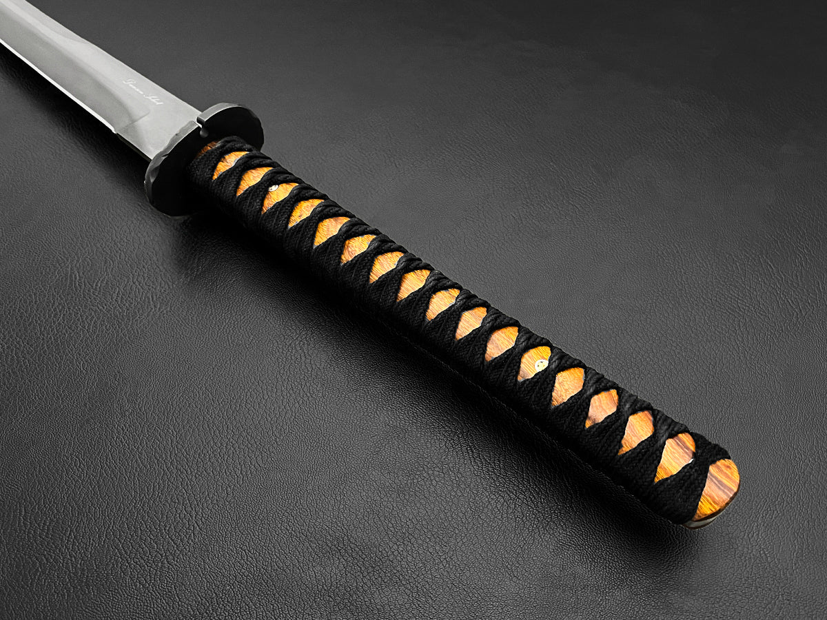 Tokugawa | 23" Dawson Select Japanese Katana | Hamon | Arizona Ironwood - Image 3